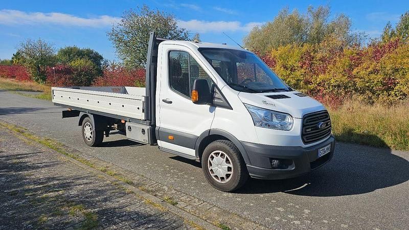 Weiß Gebraucht 2018 Ford Transit | 14.999 € (Guter Preis) - Bild 1/4