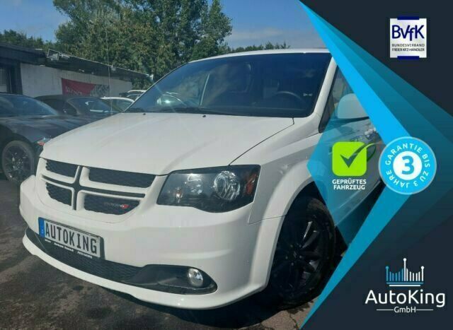 Weiß Gebraucht 2020 Dodge Grand Caravan Van / Kleinbus | 24.495 € (Fairer Preis) - Bild 1/4