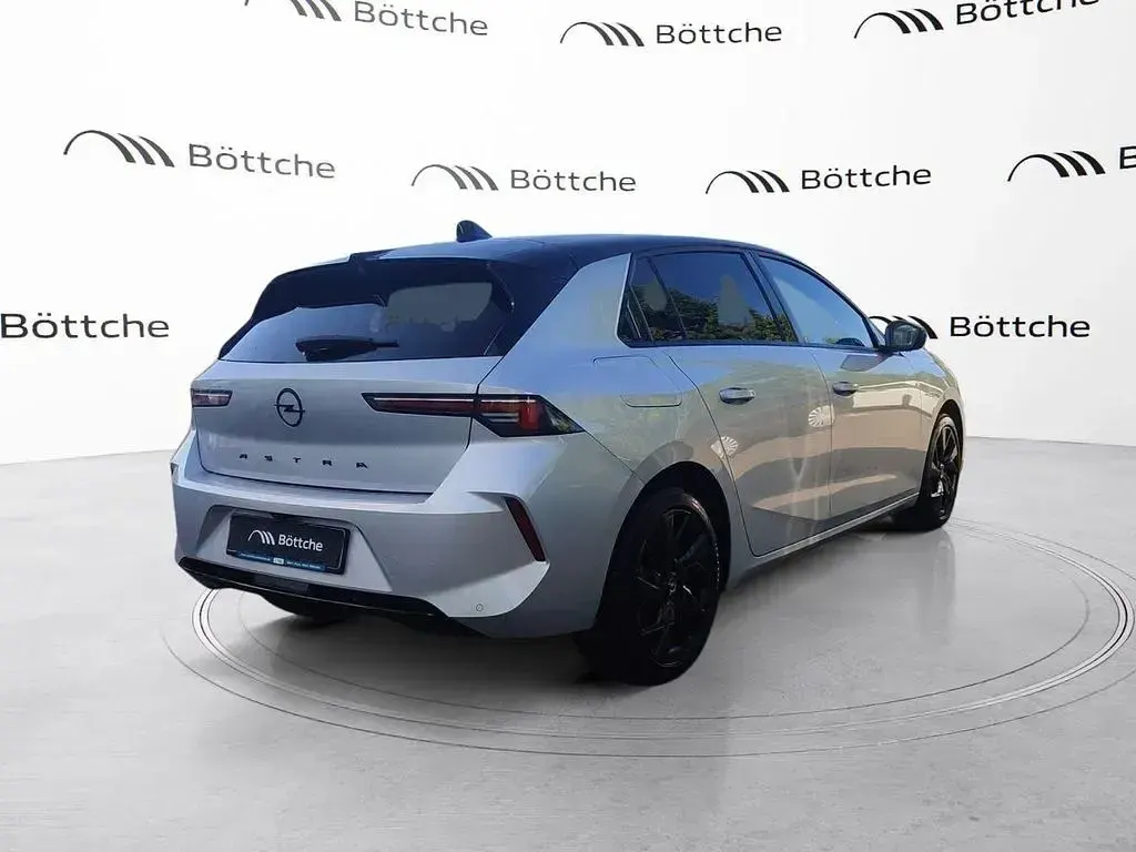 Gebraucht Opel Astra GS Line 131 PS (96 kW) 2023 Aluminium silb/kristall silb Kleinwagen