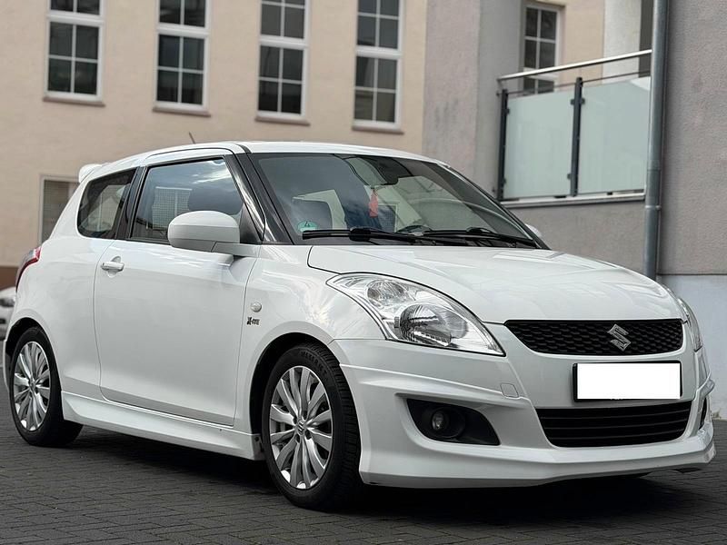 Gebraucht Suzuki Swift 94 PS (69 kW) 2011 Weiß Kleinwagen