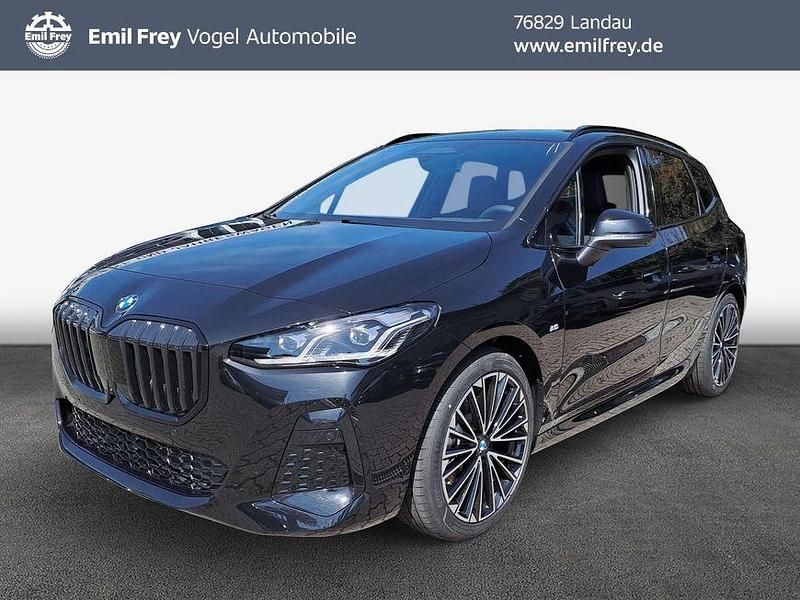 Schwarz Neu 2025 BMW 223 Active Tourer Performance Van / Kleinbus | 53.490 € (Etwas zu teuer) - Bild 1/3