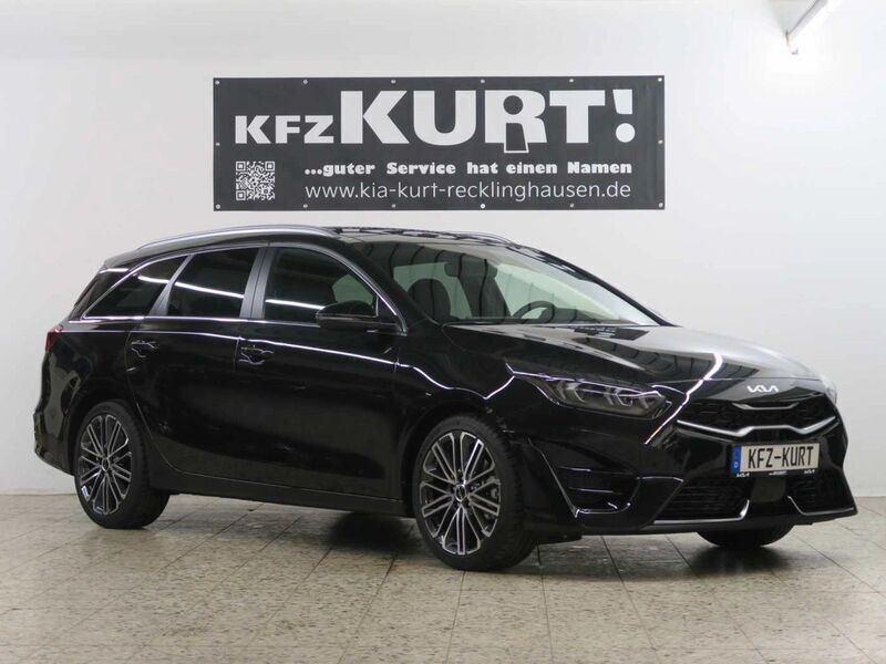 Schwarz Neu 2025 Kia Ceed Sportswagon GT-Line Kombi | 39.249 € - Bild 1/4
