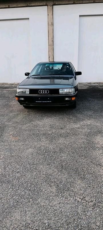 Silber Gebraucht 1988 Audi 200 Limousine | 12.900 € - Bild 1/4