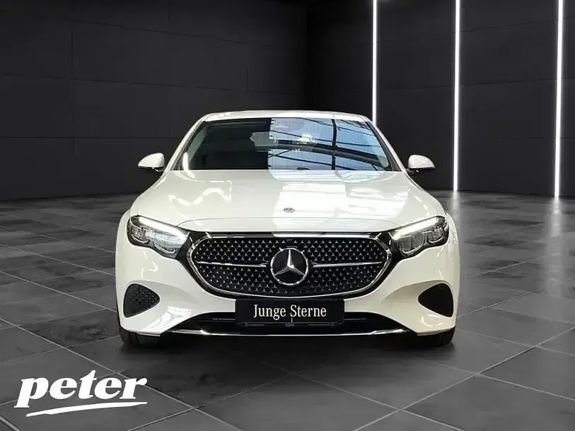 Gebraucht Mercedes E200 Advanced 204 PS (150 kW) 2024 Unilack polarweiß Limousine