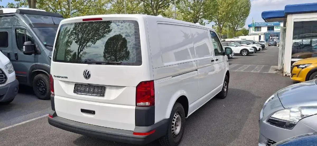 Gebraucht VW Transporter 150 PS (110 kW) 2022 Candyweiß Van