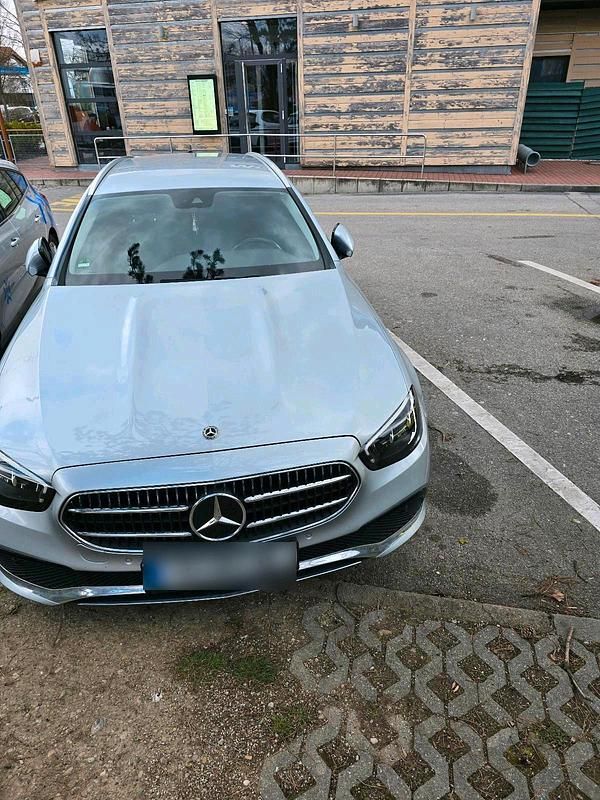 Gebraucht Mercedes E220 194 PS (142 kW) 2021 Grau Kombi
