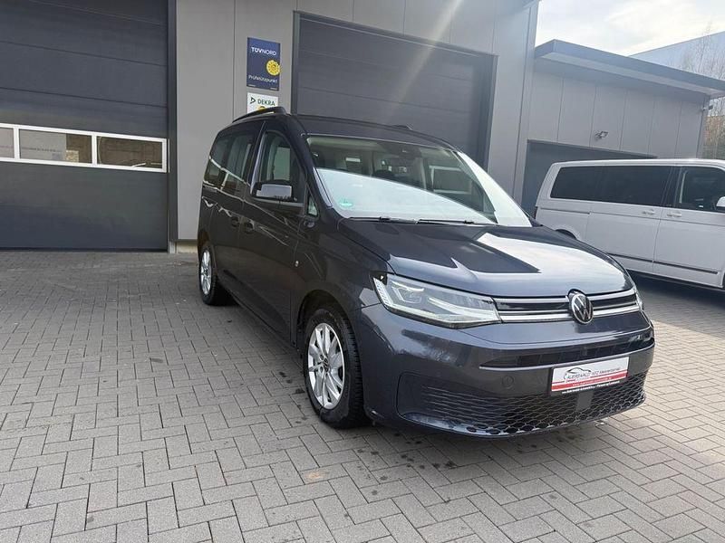 Gebraucht VW Caddy Life 114 PS (83 kW) 2022 Starlight blue Van / Kleinbus