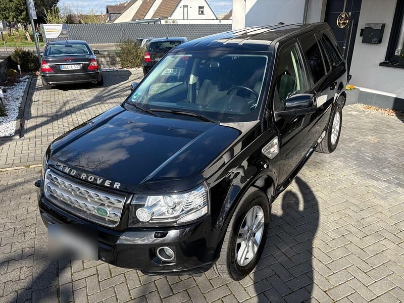 Gebraucht Land Rover Freelander 2 SE Dynamic 150 PS (110 kW) 2014 Schwarz SUV