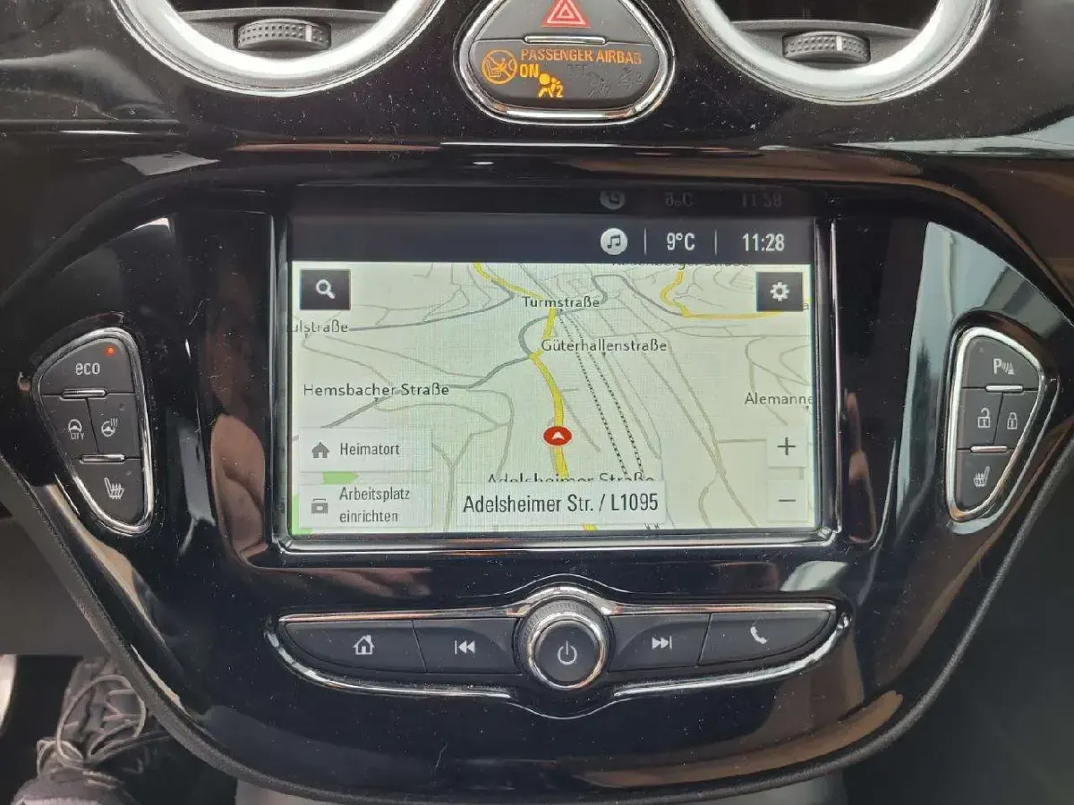 Gebraucht Opel Adam Rocks Rocks 116 PS (85 kW) 2017 Onyx schwarz Kleinwagen