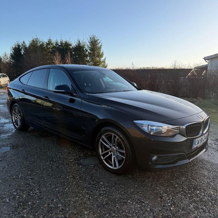 Gebraucht BMW 320 Gran Turismo 190 PS (139 kW) 2016 Schwarz SUV