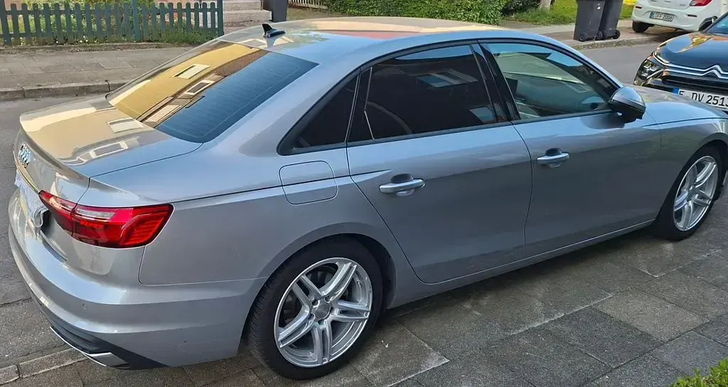 Gebraucht Audi A4 Performance 136 PS (100 kW) 2024 Silber Limousine