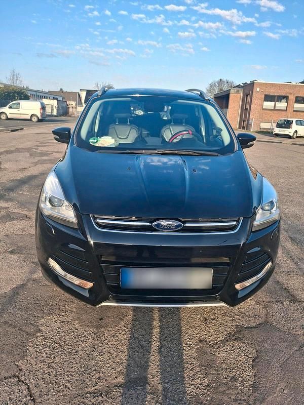 Gebraucht Ford Kuga 179 PS (131 kW) 2016 Schwarz SUV