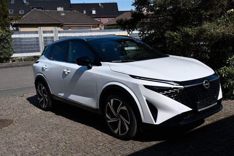 Neu Nissan Qashqai Tekna+ 158 PS (116 kW) 2025 Weiß SUV