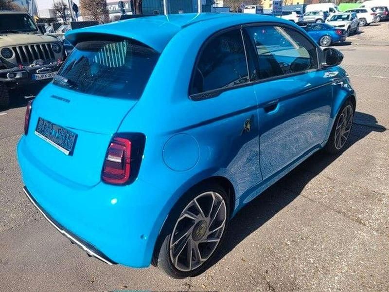 Gebraucht Abarth 500e Scorpionissima 114 kW (155 PS) 2024 Blau Kleinwagen