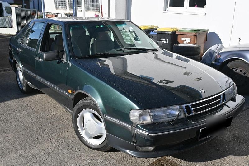 Grün Gebraucht 1997 Saab 9000 Limousine | 8.400 € - Bild 1/4