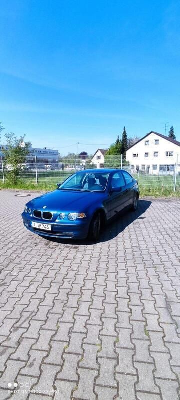 Blau Gebraucht 2002 BMW 318 Compact Kleinwagen | 1.450 € (Fairer Preis) - Bild 1/4