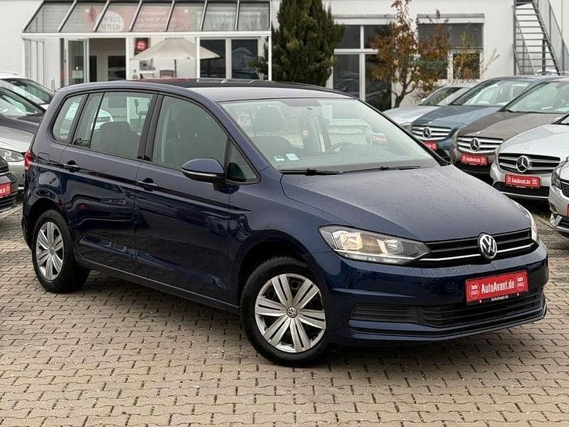 Blau Gebraucht 2016 VW Touran Trendline Van / Kleinbus | 12.700 € (Superpreis) - Bild 1/4