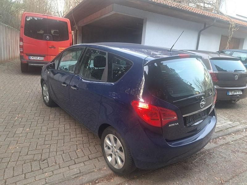 Gebraucht Opel Meriva Edition 140 PS (102 kW) 2012 Blau Van / Kleinbus