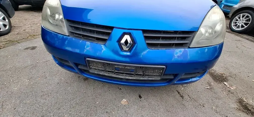Używany Renault Clio II 58 KM (42 kW) 2006 Niebieski Sedan/Limuzyna
