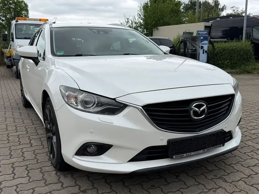 Gebraucht Mazda 6 Sports-Line 175 PS (128 kW) 2014 Weiß Kombi