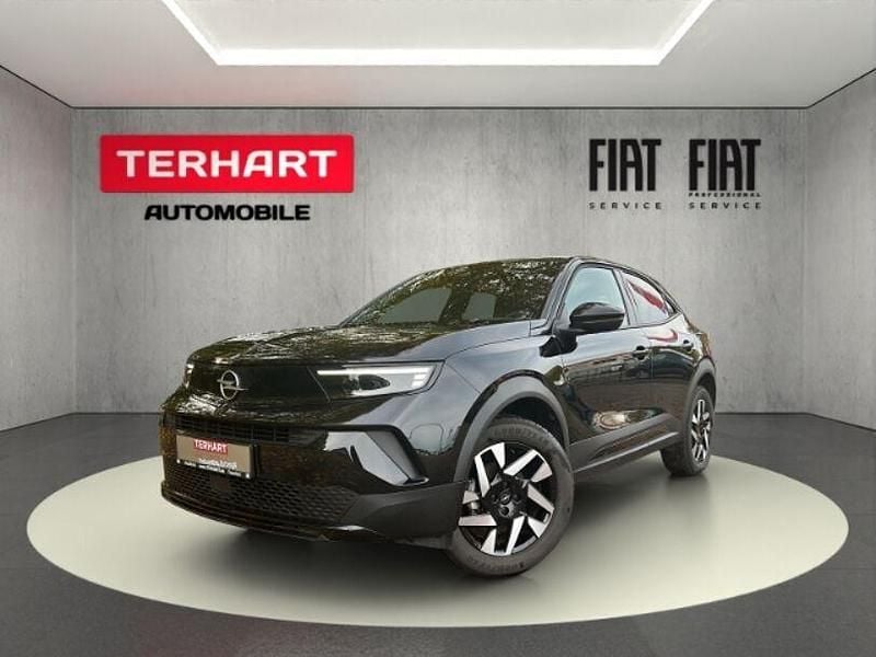 Lackierung schwarz perla nera/ Gebraucht 2024 Opel Mokka Elegance SUV | 18.987 € (Superpreis) - Bild 1/4