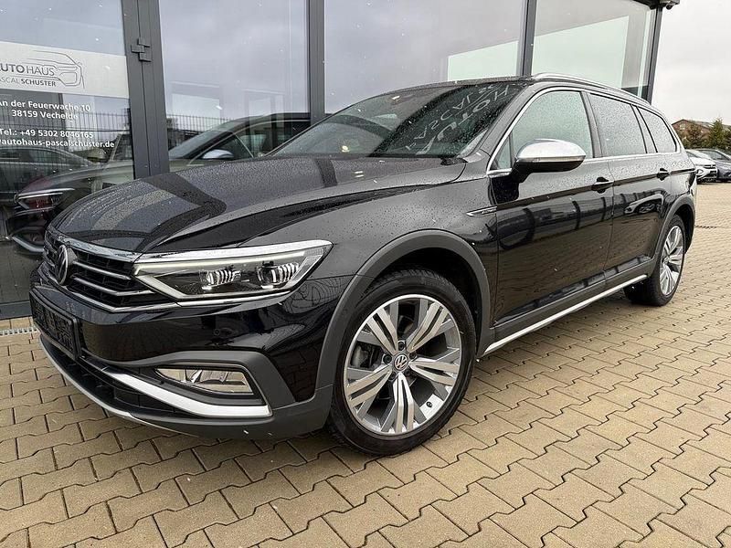 Gebraucht VW Passat Alltrack 200 PS (147 kW) 2021 Deep black perleffekt Kombi