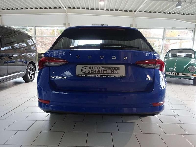 Gebraucht Skoda Octavia Style 150 PS (110 kW) 2022 Energyblau Kombi