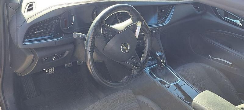 Gebraucht Opel Insignia Exklusiv 170 PS (125 kW) 2017 Weiß Kombi