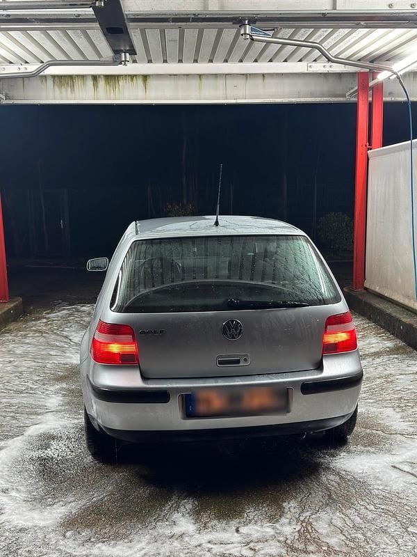 Gebraucht VW Golf IV 75 PS (55 kW) 2003 Grau Kleinwagen