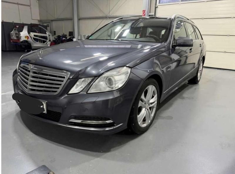 Gebraucht Mercedes E350 265 PS (194 kW) 2011 Kombi