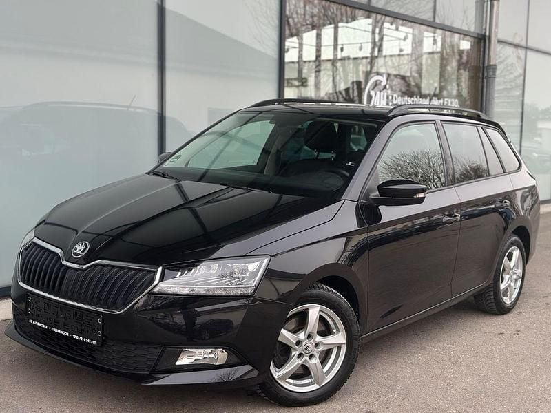 Schwarz Gebraucht 2022 Skoda Fabia Best of Kombi | 12.900 € (Superpreis) - Bild 1/4