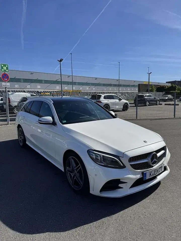 Gebraucht Mercedes C300 AMG line 245 PS (180 kW) 2020 Weiß Kombi