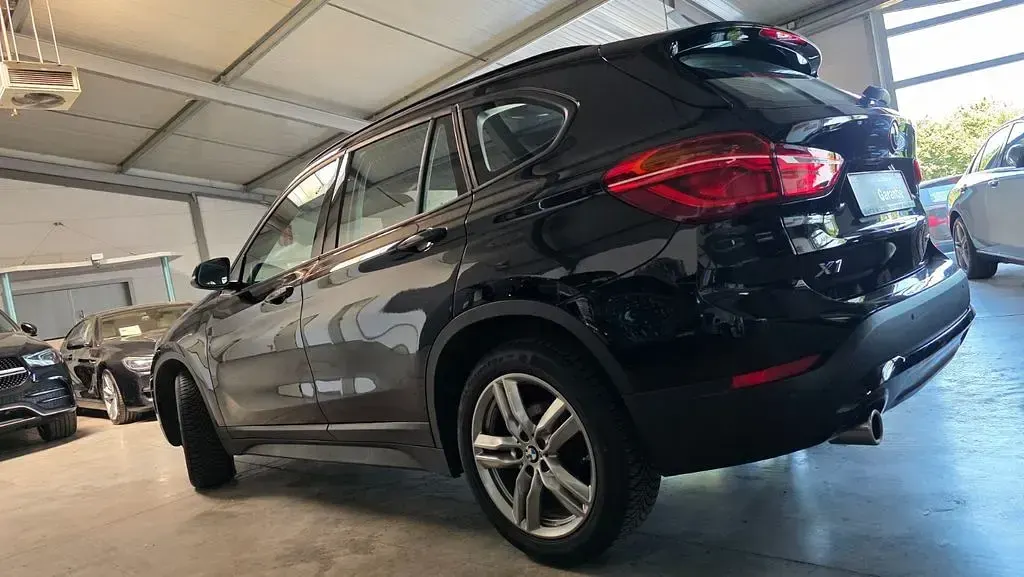 Gebraucht BMW X1 Advantage 136 PS (100 kW) 2022 Schwarz SUV