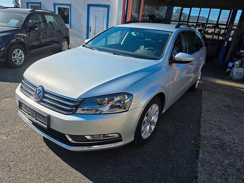 Gebraucht VW Passat Comfortline 122 PS (89 kW) 2012 Silber Kombi