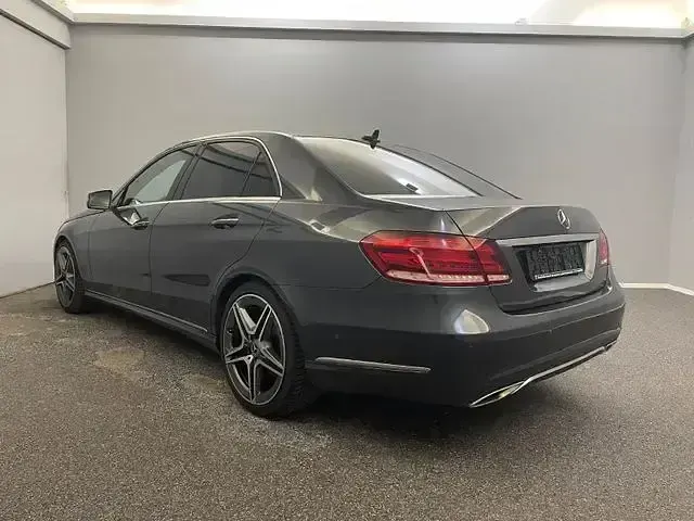 Gebraucht Mercedes E350 258 PS (189 kW) 2015 Grau Limousine