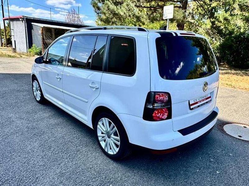 Gebraucht VW Touran Freestyle 140 PS (102 kW) 2010 Weiß Van / Kleinbus