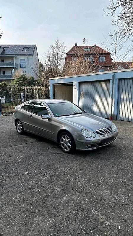 Gebraucht Mercedes C230 204 PS (150 kW) 2005 Grau Coupé