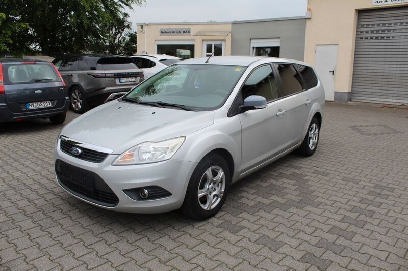 Gebraucht Ford Focus Style 109 PS (80 kW) 2008 Silber Kombi