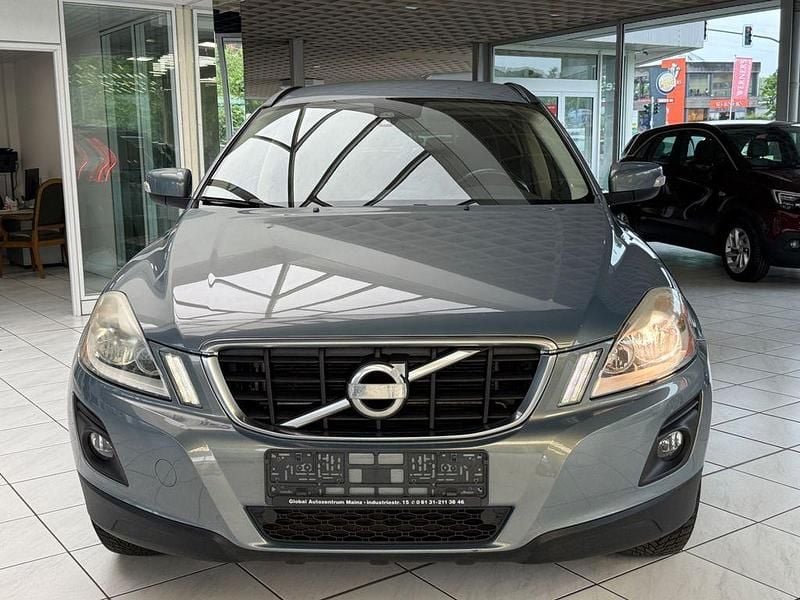 Blau Gebraucht 2009 Volvo XC60 Momentum SUV | 11.999 € (Etwas zu teuer) - Bild 1/4