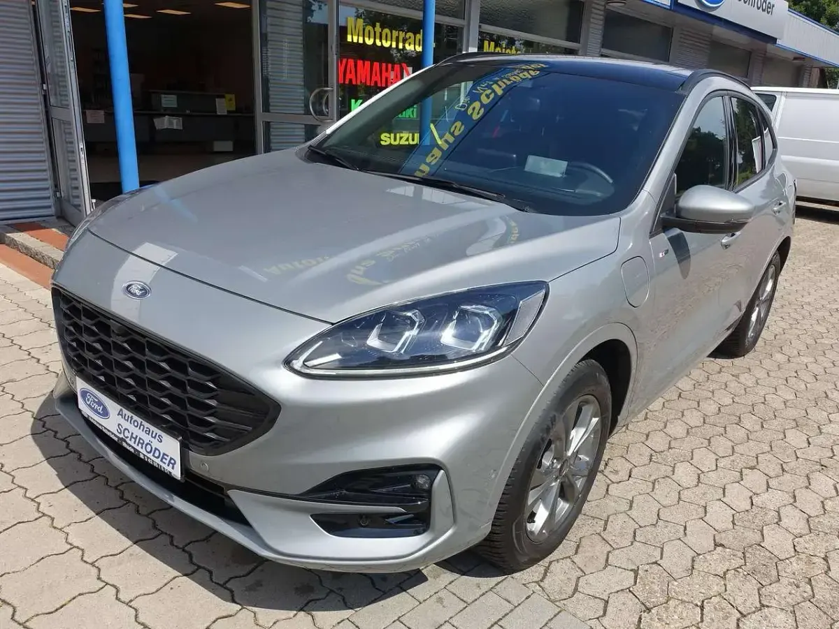 Gebraucht Ford Kuga ST-Line X 152 PS (111 kW) 2024 Solarsilber SUV