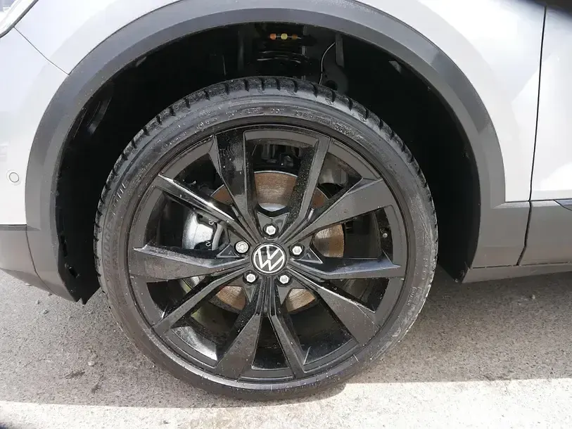 Neu VW T-Roc Style 150 PS (110 kW) 2026 Pyritsilber metallic SUV