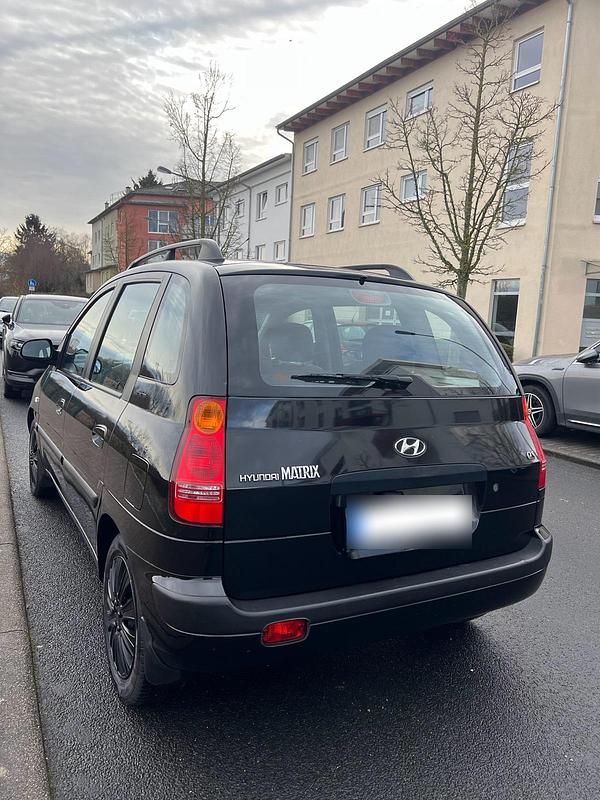 Gebraucht Hyundai Matrix 120 PS (88 kW) 2004 Schwarz Van / Kleinbus