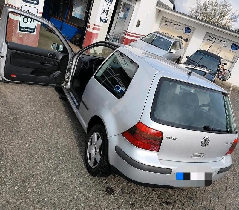 Gebraucht VW Golf IV 110 PS (80 kW) 2002 Silber Kleinwagen