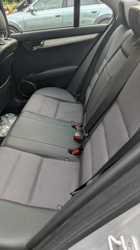 Gebraucht Mercedes C220 170 PS (125 kW) 2007 Silber Limousine