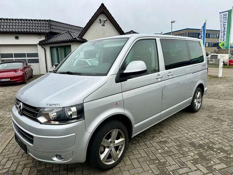 Gebraucht VW Transporter Team 180 PS (132 kW) 2011 Reflexsilber Van