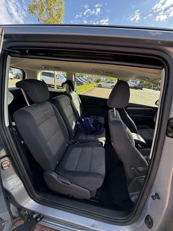 Gebraucht VW Sharan Comfortline 150 PS (110 kW) 2010 Grau Van / Kleinbus