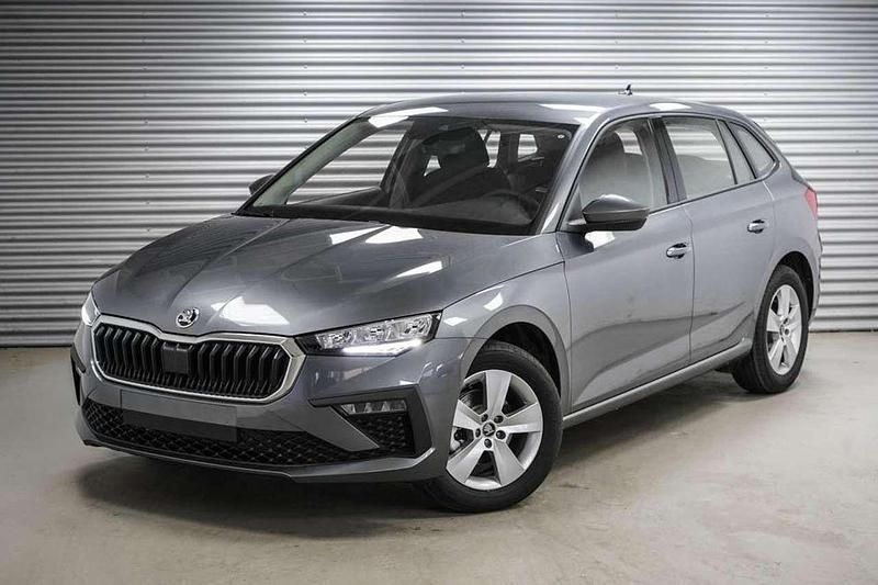 Neu Skoda Scala Selection 116 PS (85 kW) 2025 Graphite grau metallic (5x) Kleinwagen