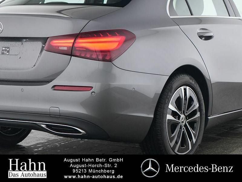 Gebraucht Mercedes A200 Progressive 163 PS (119 kW) 2025 lack mountaingrau Limousine
