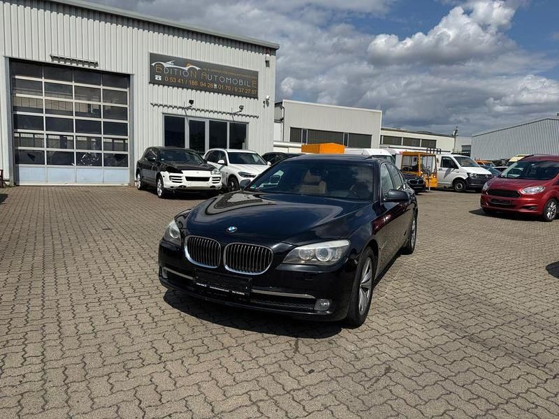 Schwarz Gebraucht 2011 BMW 730 Sport Line Limousine | 8.990 € (Guter Preis) - Bild 1/4