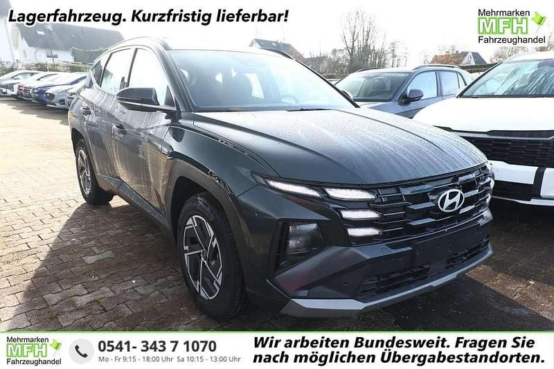 Cypress green metallic Neu 2025 Hyundai Tucson Select SUV | 30.790 € (Guter Preis) - Bild 1/4